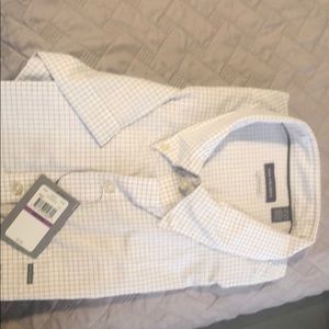 Van Heusen short sleeve button up shirt